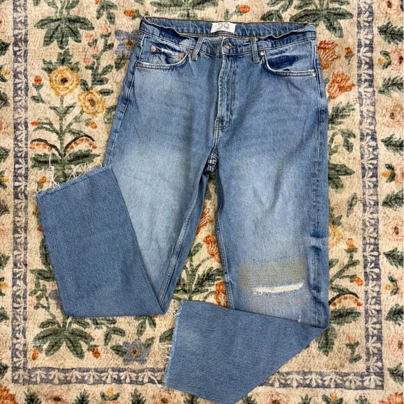 FREE PEOPLE Vixen Cigarette Jeans Vintage Indigo Blue Denim Distressed Size 29 - Picture 2 of 10